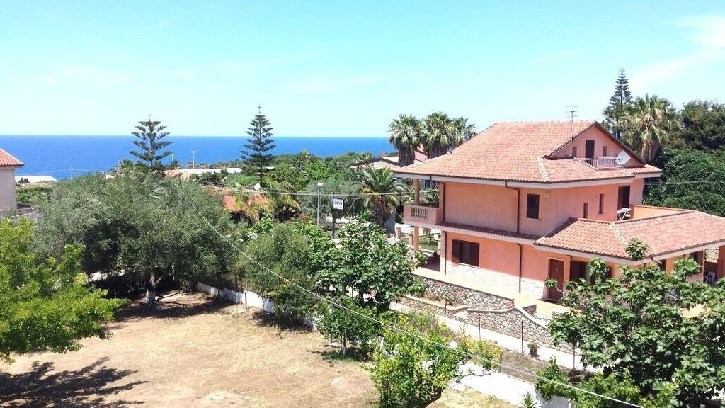 Hotel Celestina Віллап'яна Екстер'єр фото